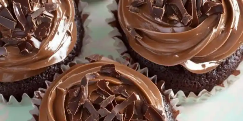 Mary Berry Chocolate Cupcakes With Ganache Icing