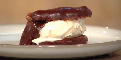 Crunchy peanut butter cookies