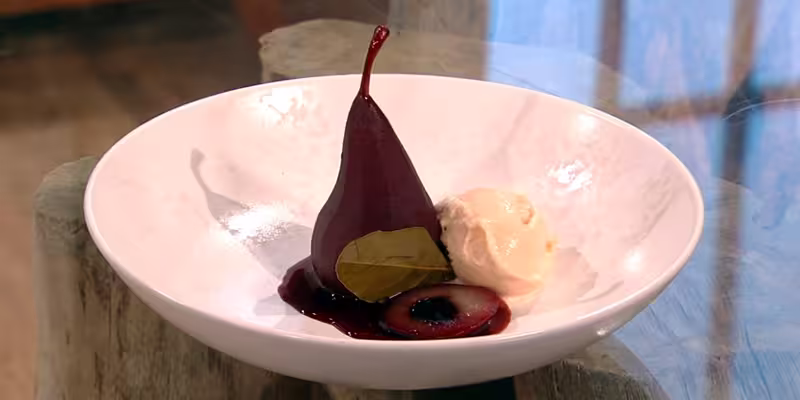 Pears in spiced red wine with ginger ice cream Pears in spiced red wine with ginger ice cream