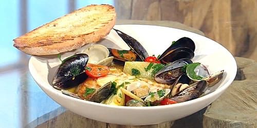 Acqua-pazza-with-hake-fennel-and-tomatoes.jpg