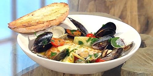 Acqua-pazza-with-hake-fennel-and-tomatoes.jpg