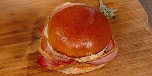 Bacon-butty.jpg