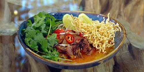 Beef-khao-soi.jpg