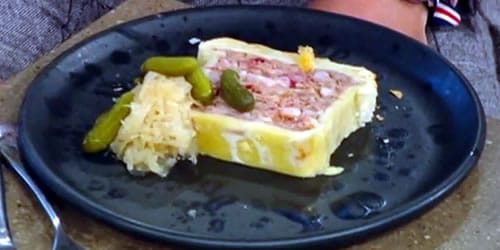 Charcuterie-pie.jpg