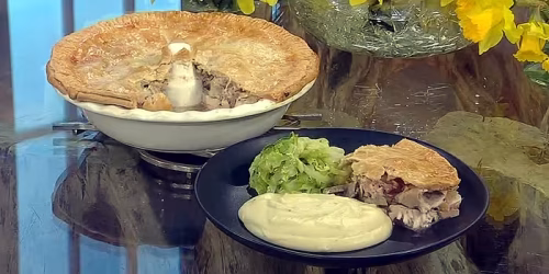Chicken-and-mushroom-pie.avif