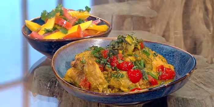 Chicken-curry-with-mango-and-tomato-salad.avif