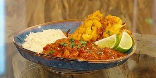 Chicken-pathia-with-cauliflower-bhaji.jpg