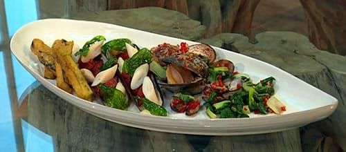 Clams-crab-chorizo-and-chilli-saturday-kitchen-recipes.jpg