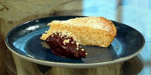 Coconut-tart-with-chocolate-mousse.jpg