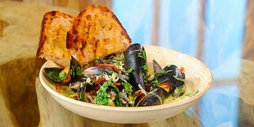 Cornish-mussels-with-bacon-cider-and-wild-garlic.jpg