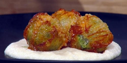 Deep-fried-garlic-snails-with-onion-puree.jpg