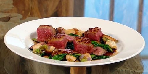 Duck-with-buttered-baby-turnips.jpg