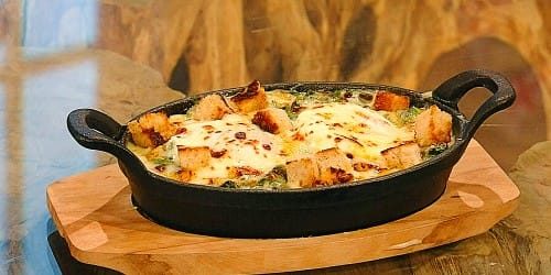 Egg-Florentine-with-gruyere-sauce.jpg