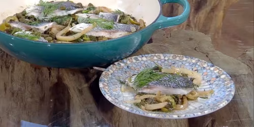 Fillet-of-sea-bream-with-olives-and-capers.avif
