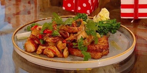 Fried-cornbread-with-seafood-and-Sichuan-oil.jpg