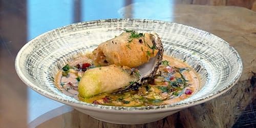 Fried-oysters-with-mussel-sauce-and-dill-oil.jpg