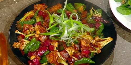 General-Tsos-tofu-with-ginger-and-sesame-daikon.jpg