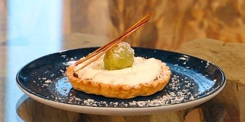 Goats-cheese-mousse-tarts-with-rhubarb-chutney-and-sour-rhubarb-sorbet.jpg