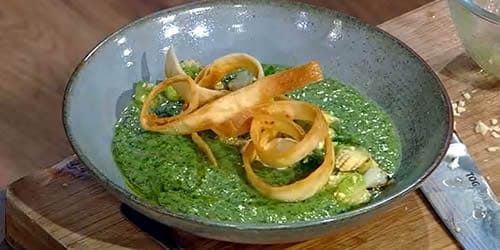 Green-soup-with-hazelnuts.jpg