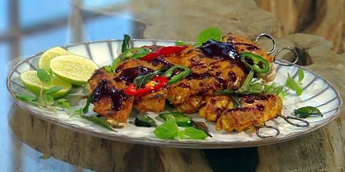 Indian-style-chicken-wings-with-tamarind-dipping-sauce.jpg