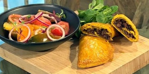 Jamaican-beef-patties-with-ginger.jpg