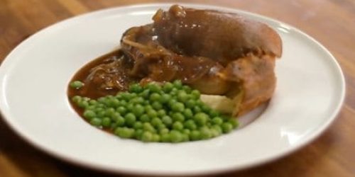James-Martin-Granny’s-toad-in-the-hole-Mum’s-onion-gravy.jpg