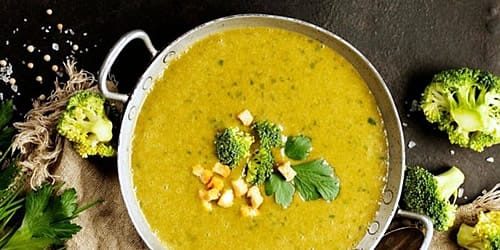 James-Martin-broccoli-and-stilton-soup.jpg
