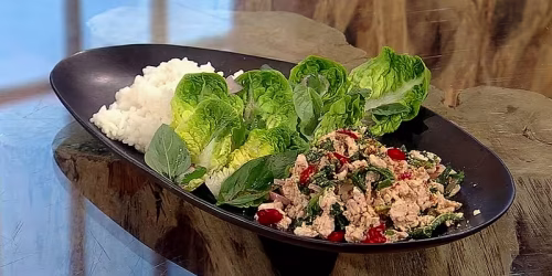 Larb-gai-chicken-salad.avif