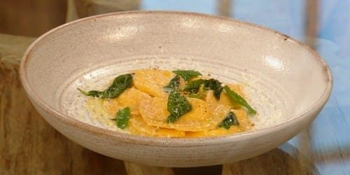 Lemon-and-ricotta-mezzalune-Mezzalune-al-limone.jpg