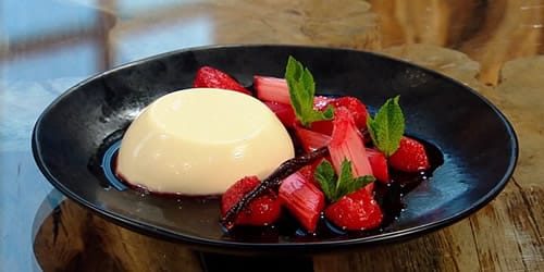 Liqourice-panna-cotta-with-vanilla-roasted-rhubarb-and-strawberries.jpg
