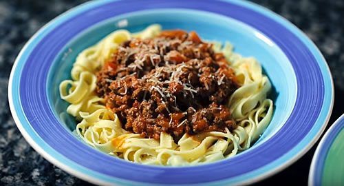 Mary-Berrys-bolognese-ragu-with-pappardelle-e1489125930239.jpg