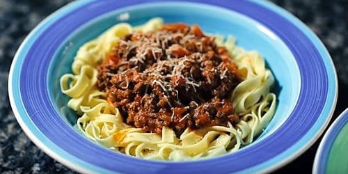 Mary-Berrys-bolognese-ragu-with-pappardelle-e1489125930239.jpg