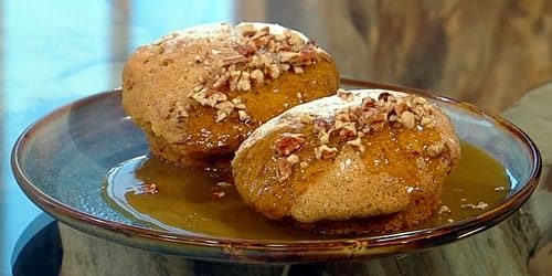 Mini-carrot-cakes-with-peanut-caramel.jpg