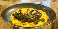 Mussel-and-saffron-risotto-with-kale-crisps.jpg