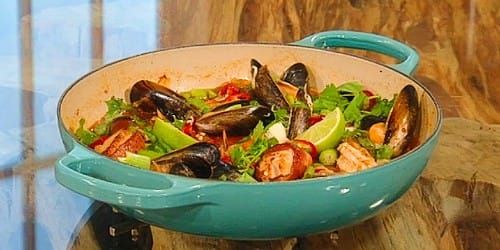 Mussels-prawn-and-scallop-Thai-broth.jpg