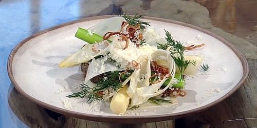 Nordic-smorrebrod-with-asparagus-and-horseradish-cream-1.jpg