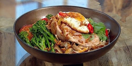 Pork-belly-ramen-with-crispy-fried-egg.jpg