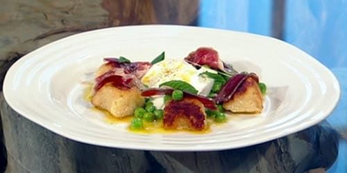 Potato-gnocchi-with-ham-peas-and-burrata.jpg
