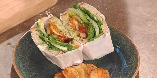 Puffed-rice-fried-chicken-sandwich-with-fresh-crisps.avif