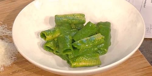 Rigatoni-with-spinach-pecorino-and-anchovy-sauce.jpg