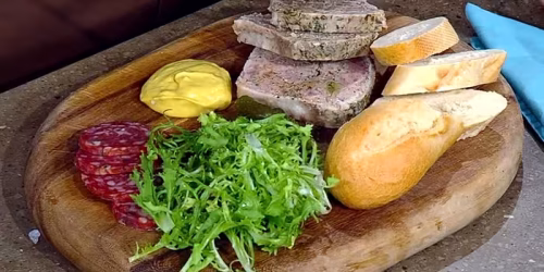 Rustic-country-style-pate.avif