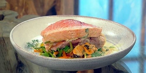 Salmon-en-papillote-with-herb-salad.jpg