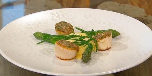 Scallops-with-smoked-butter-hollandaise.jpg