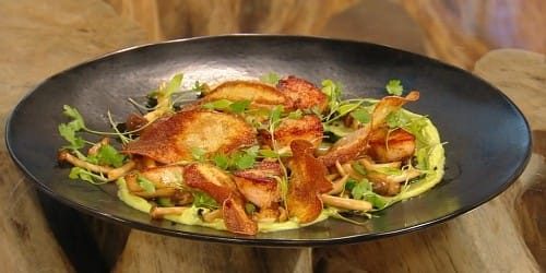 Seared-scallops-with-avocado-puree.jpg