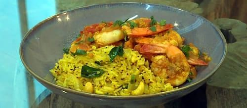 South-Indian-prawn-curry-with-lemon-rice.jpg