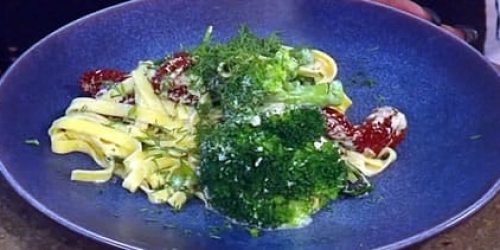 Spinach-pea-and-sun-dried-tomato-tagliatelle-saturday-kitchen-recipes.jpg
