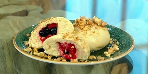 Steamed-berry-doughnuts.jpg