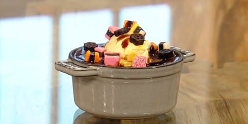 Sticky-liquorice-pudding-with-salted-liquorice-caramel.jpg
