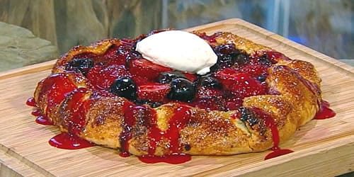 Strawberry-and-cherry-galette.jpg