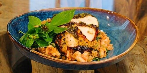 Thai-basil-fried-rice-with-chicken.jpg